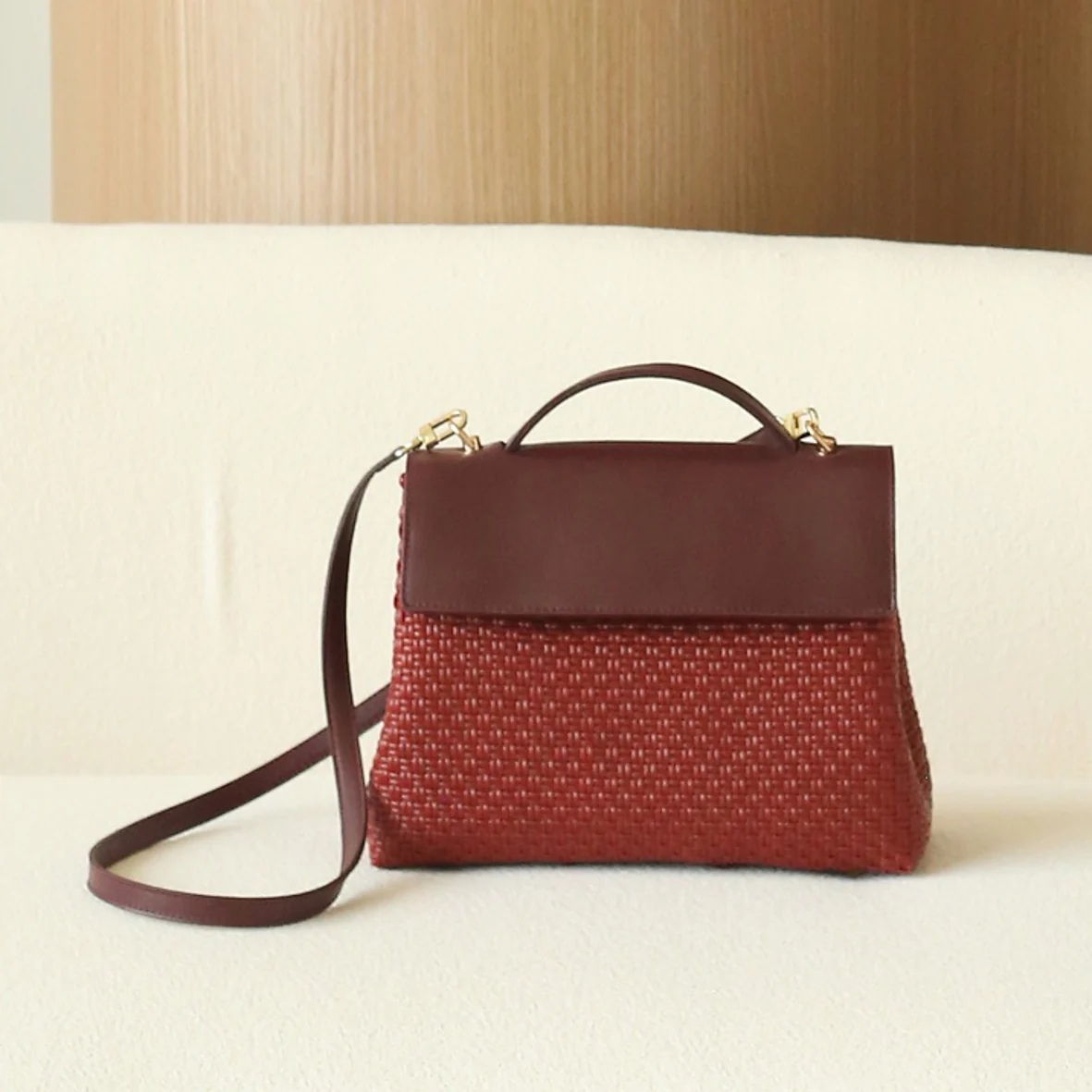 Tanah Big Maroon reference image 3