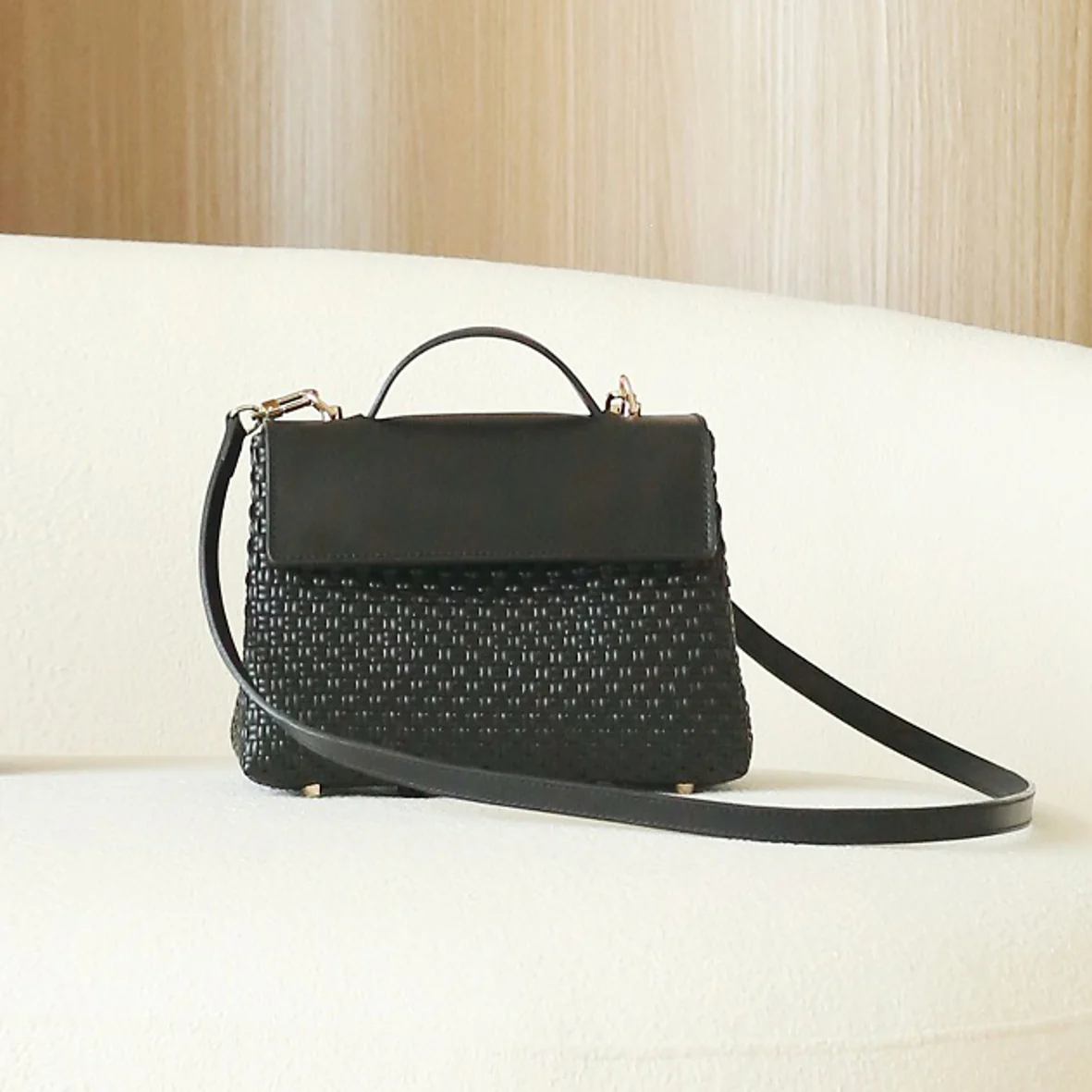 Tanah Small Black reference image 2